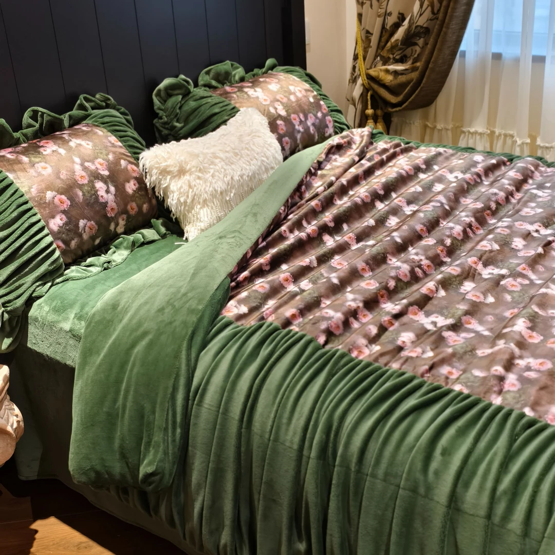 小冲冲【浪漫满屋】法式复古小众风情褶丝绒婴肤绒四件套秋冬