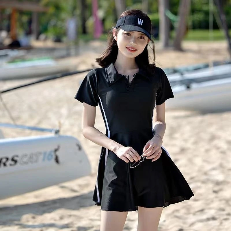 游泳衣女夏保守大码微胖女孩连体高级感遮肚显瘦Polo运动款泡温泉
