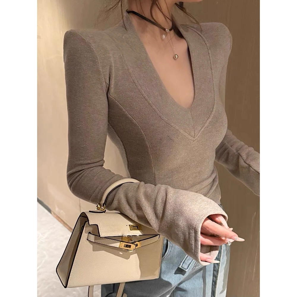 韩系冬季温婉气质V领正肩纯色长袖打底百搭修身上衣打底衫