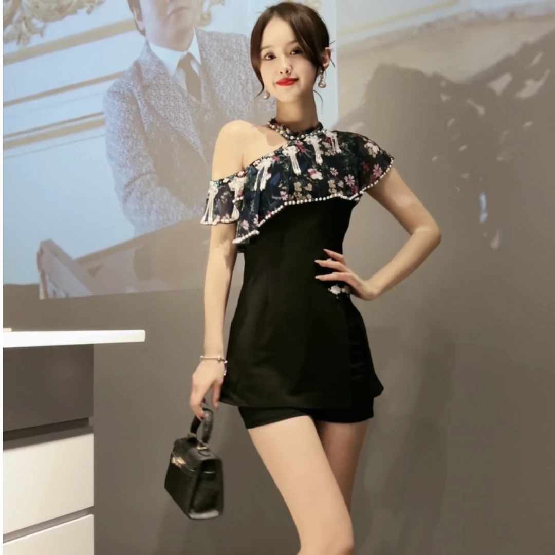 艾日秀新中式复古挂脖露肩流苏钉珠盘扣连衣裙+短裤套装 E2082