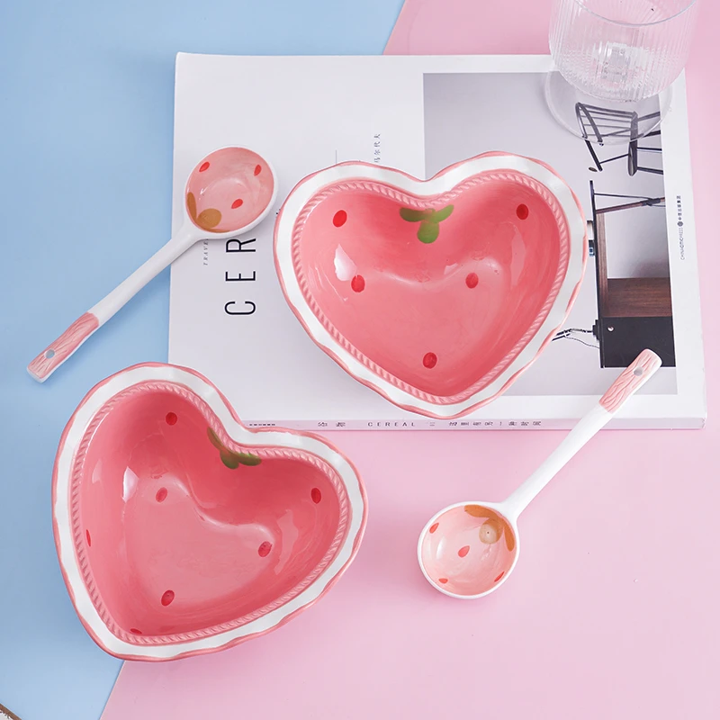 陶瓷碗草莓桃心碗釉下彩高颜值餐具少女心雪糕碗ins风创意甜品碗