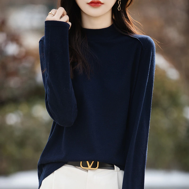 2025年时尚高级感纯色圆领秋冬新款时尚气质显瘦减龄优雅羊毛衫女