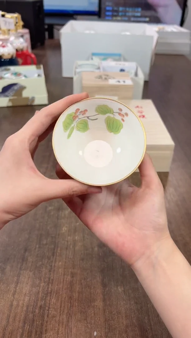 【闪购商品】瓷瓶绿色