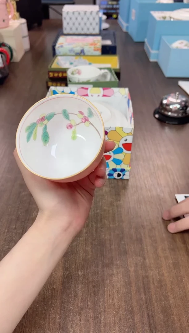 【闪购商品】瓷瓶10