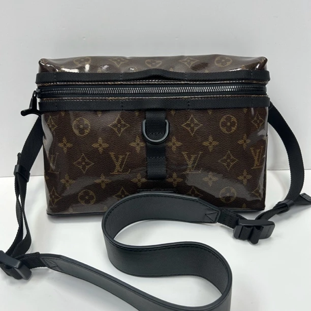 95新 LouisVuitton/路易威登 LV98新水晶皮果冻斜挎包1063