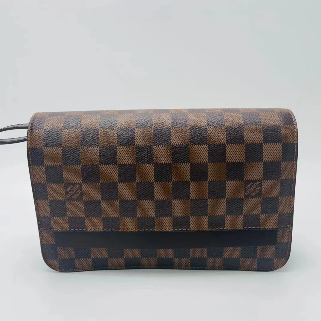 99新 LouisVuitton/路易威登 棕色棋盘格手拿包/670号