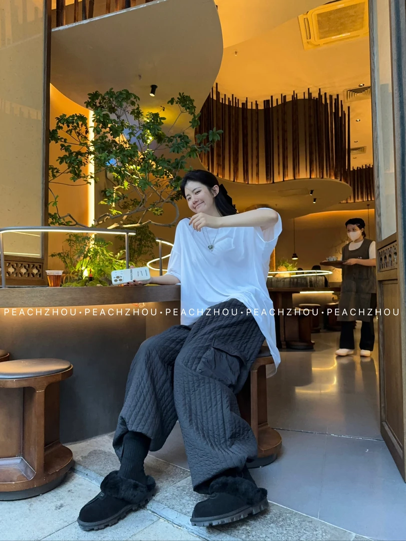 『PEACHZHOU』大口袋竖条绗线宽松直筒松紧腰保暖阔腿工装休闲棉裤