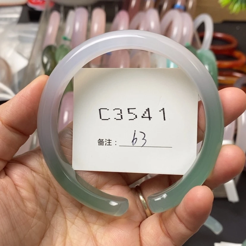 【闪购商品】玛瑙/玉髓手镯合金月**城