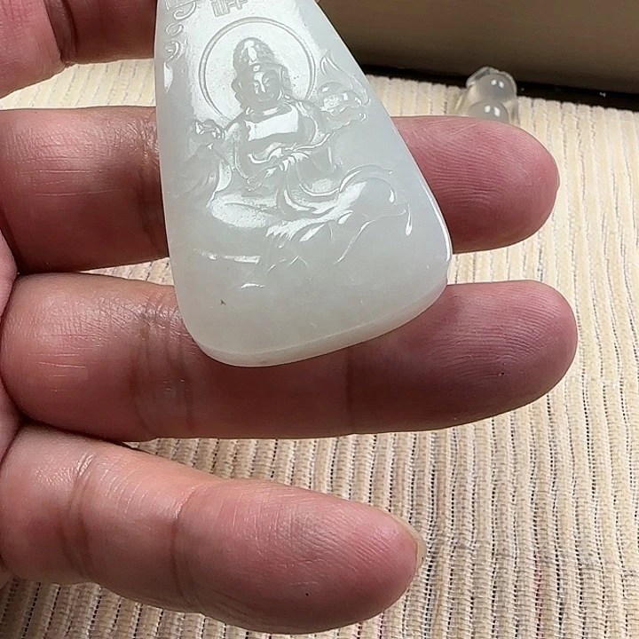 和田玉（糖玉）颈饰未镶嵌