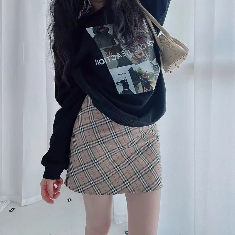 秋冬2023新款卡其格纹短裙女包臀美式复古学院风格子半身裙a字裙