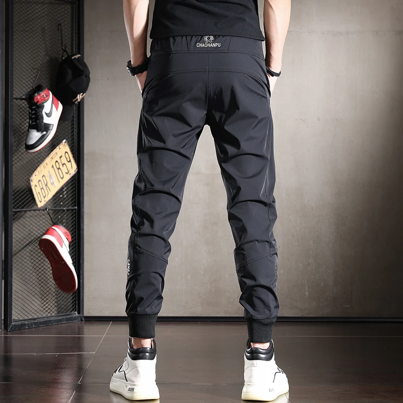 冰丝休闲裤男士夏季薄款潮牌高级感修身小脚裤子男速干束脚运动裤