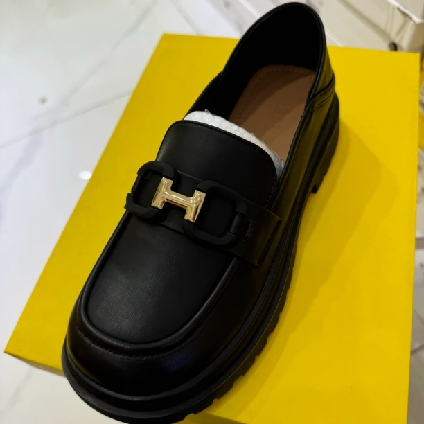 1178黑色英伦风秋季时尚百搭圆头乐福鞋