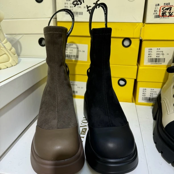 5557厚底时尚加绒高帮瘦瘦短靴