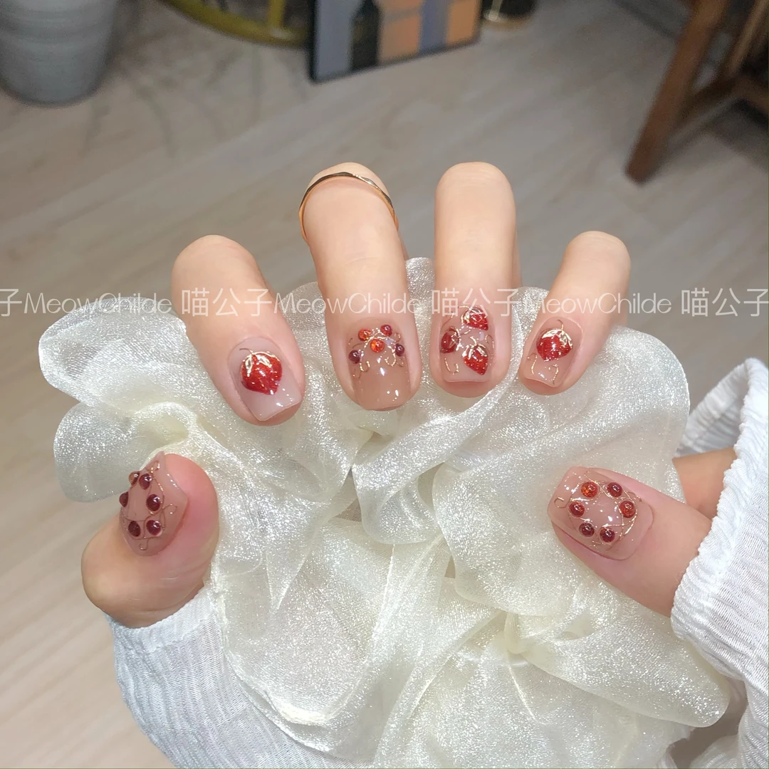 喵公子【草莓物语】【设计师款】纯手工穿戴甲可拆卸美甲光疗甲