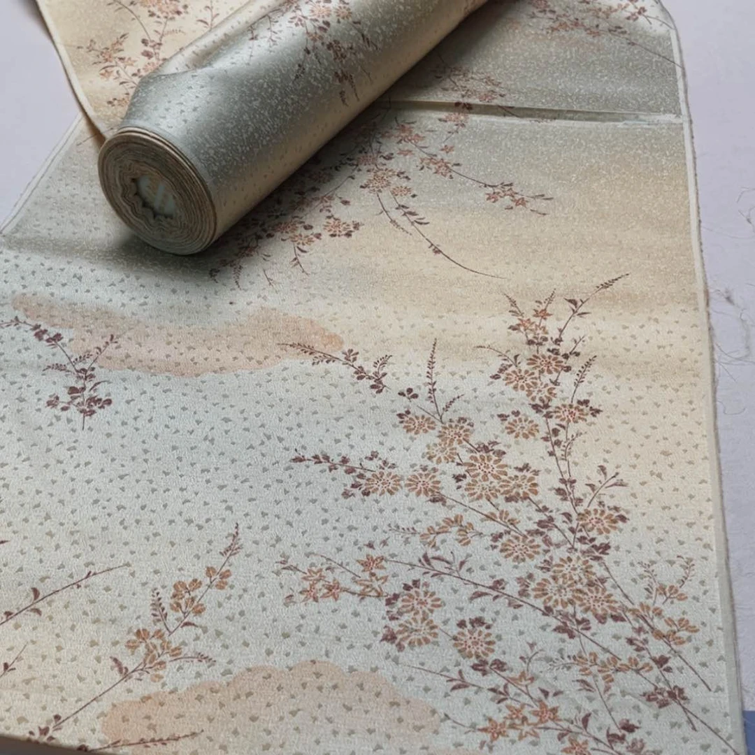 【闪购商品】绢织绣菏