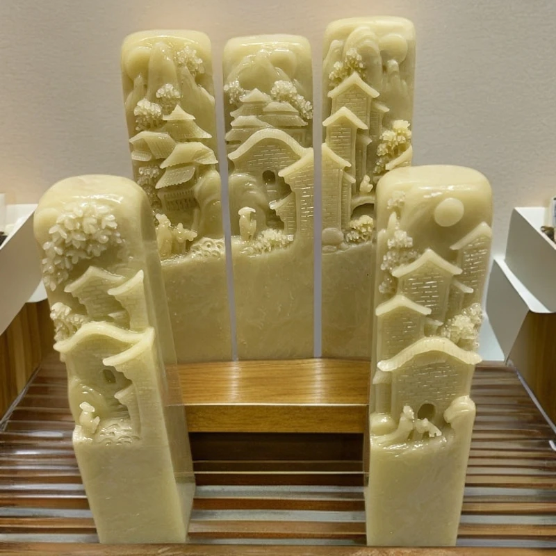 青田石封门青30高11至12cm山水房子钮章书画印章金石篆刻公司礼品