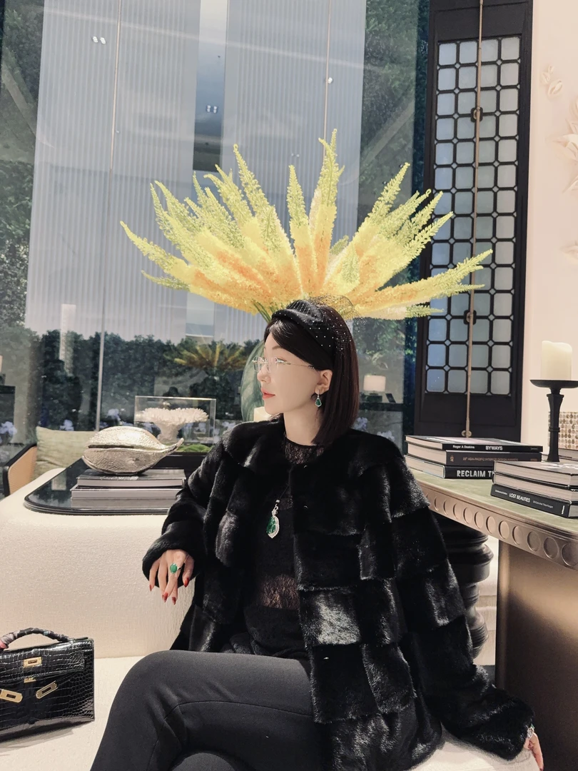 Betty Bairn【琴瑟在御】进口本色黑阴暗面工艺水貂毛皮外套BW6782