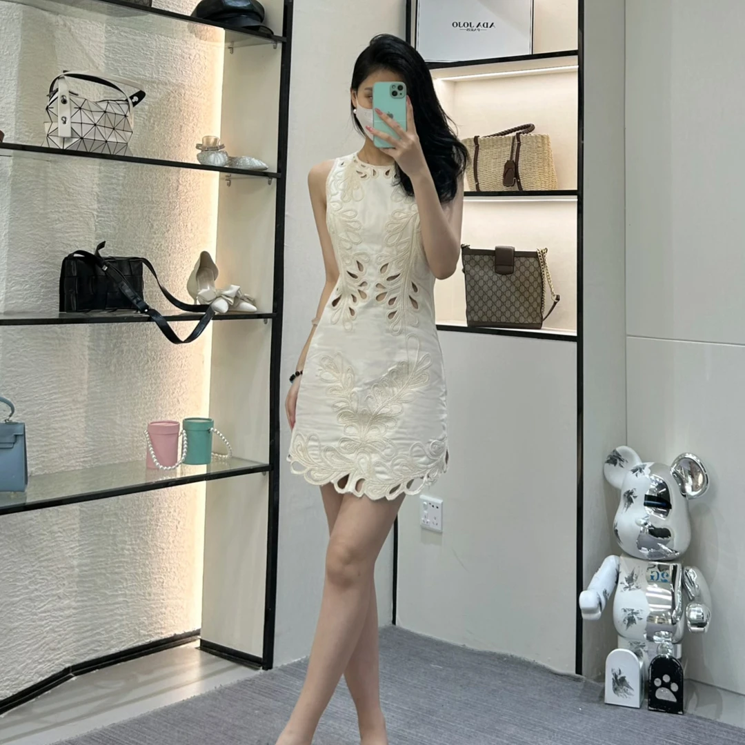 夏季法式气质小香风无袖中长裙复古高级感重工刺绣连衣裙女SM8888