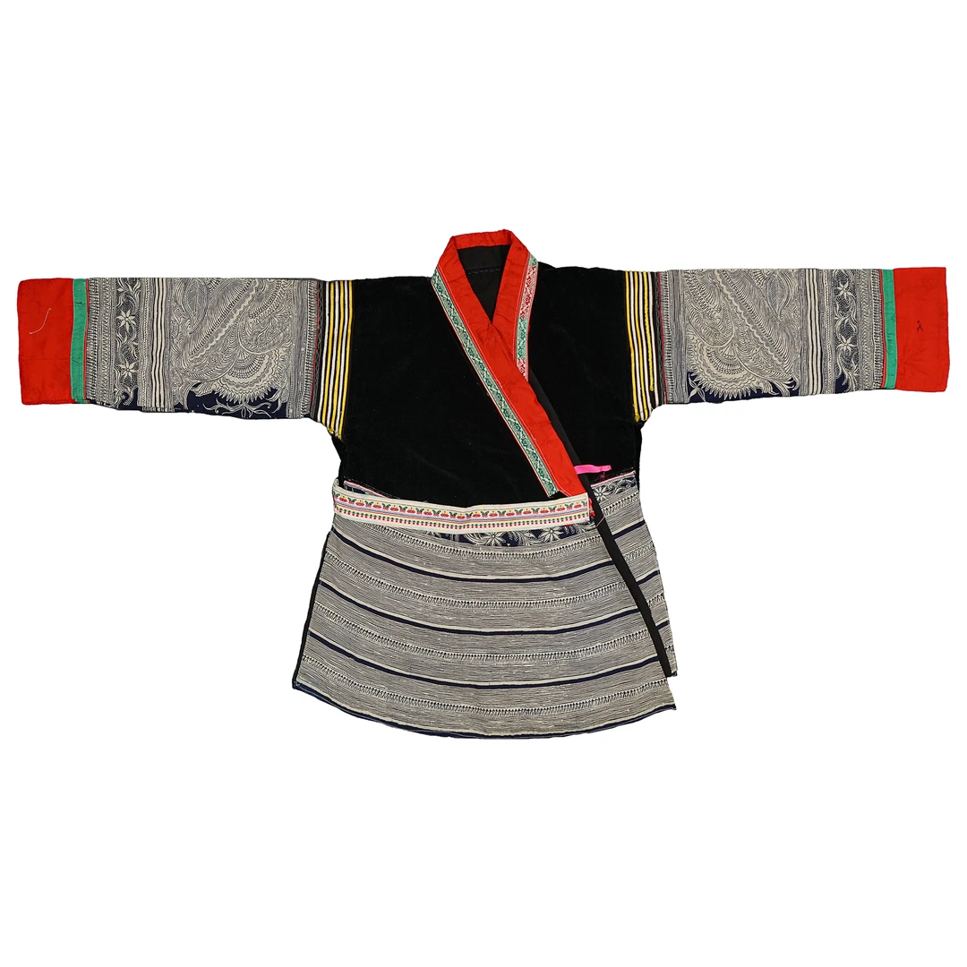 水城苗族传统手工服饰