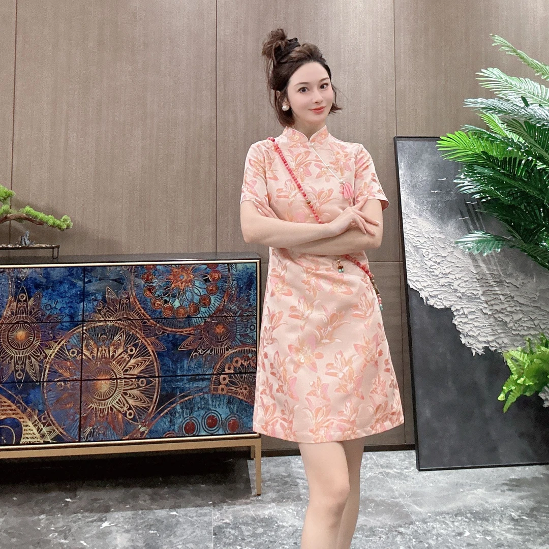 KK颜小新【巷陌繁花】新中式国风时尚少女短款莲花日常显瘦连衣裙