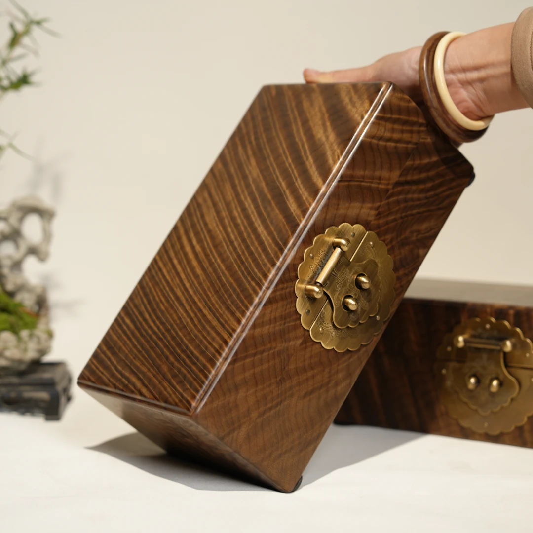 金丝楠木古沉料一木一器满水波收纳箱首饰盒