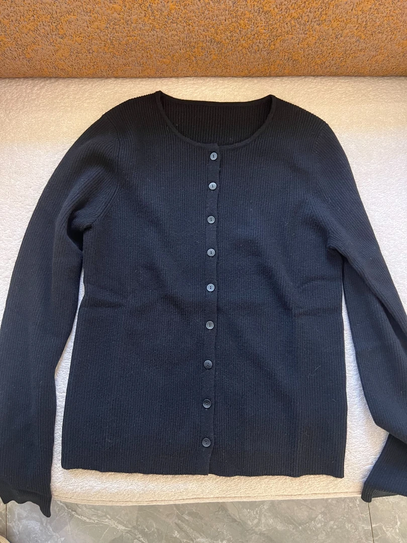 【小新羊绒】100分山羊绒女装秋冬季新品九粒扣针织长袖弹力打底衫