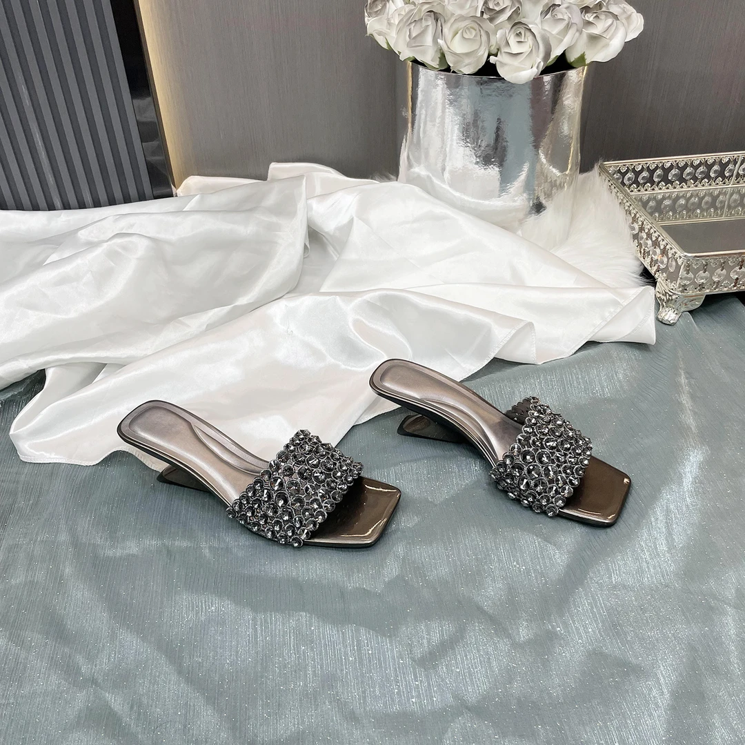 法式超火凉拖鞋女2024新款夏季外穿超火不累脚绝美气质凉鞋