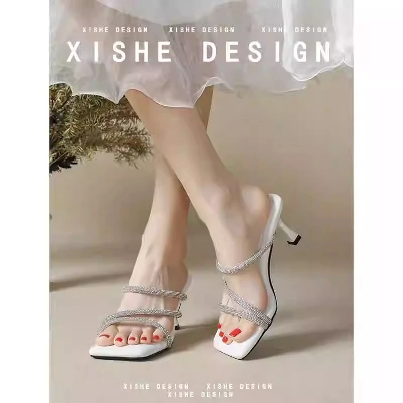 断码清仓踩屎感水钻一字带粗跟凉拖鞋女士夏季新款仙女风高跟鞋