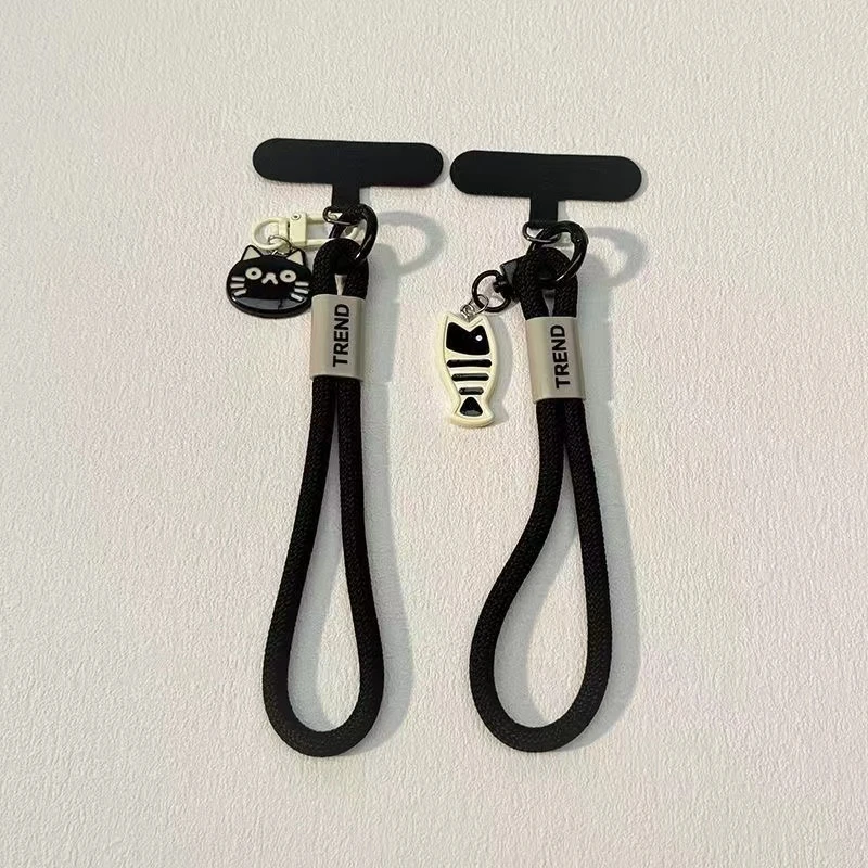 ins手工猫咪咸鱼小吊坠英文标签编织绳短款手机挂绳夹片ccd挂件女