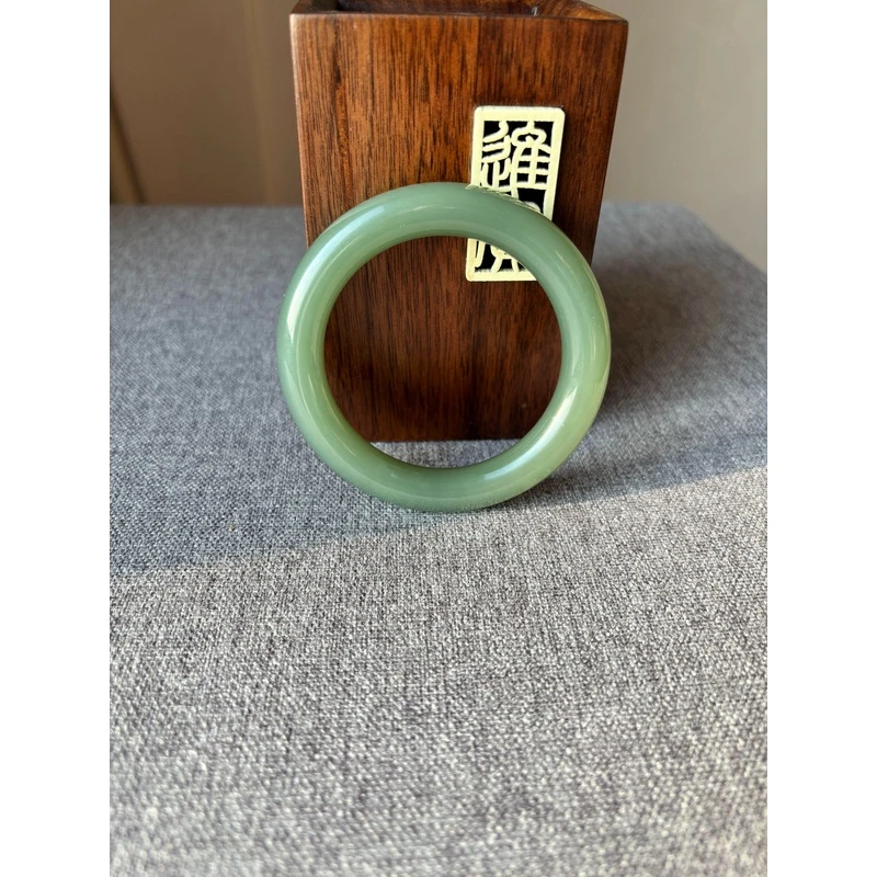 【贵妃玉】和田玉冰晴水手镯（备注圈口）