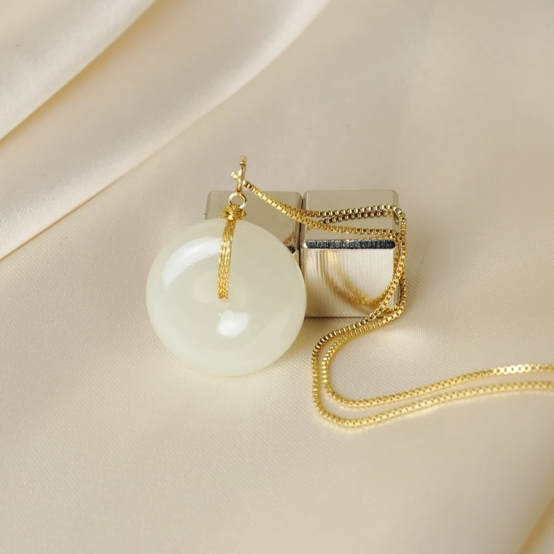 【琳琳精选】天然和田玉平安扣吊坠项链*多样性发一（赠链）