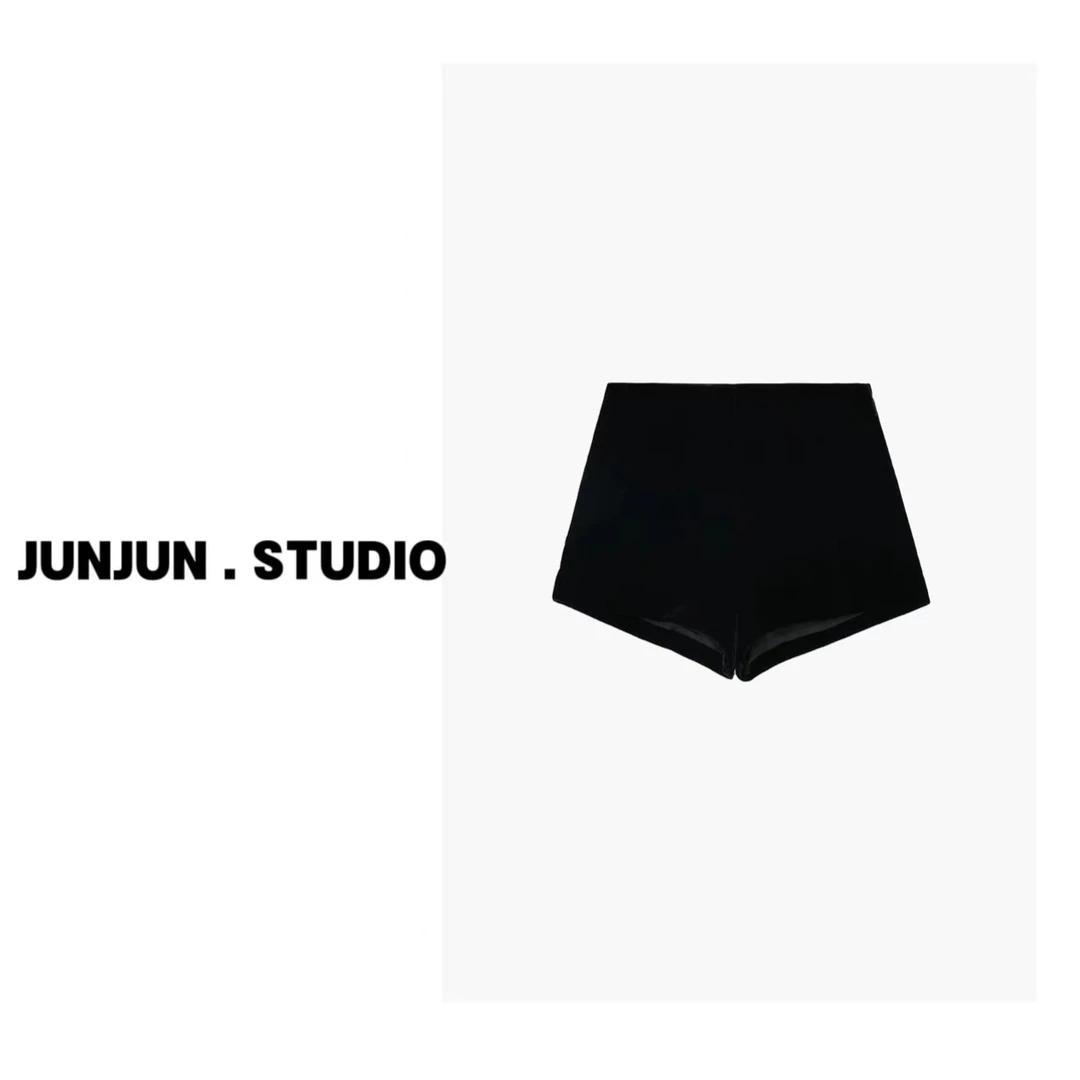 【Y➕】高腰显瘦黑色天鹅绒短裤女秋冬休闲短裤2364