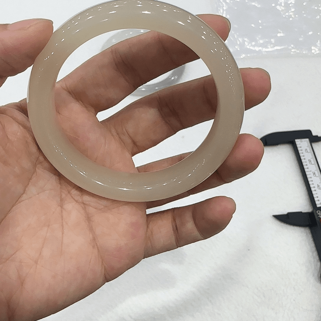 和田玉手镯未镶嵌老****君