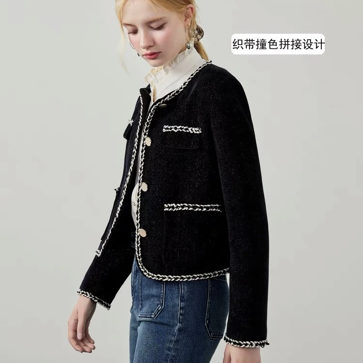 WT115/秋～24 在售款高级感气质百搭经典小香风外套