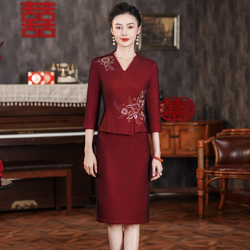 高档小个子喜婆婆喜妈妈婚宴礼服高贵假两件套V领连衣裙春秋新款