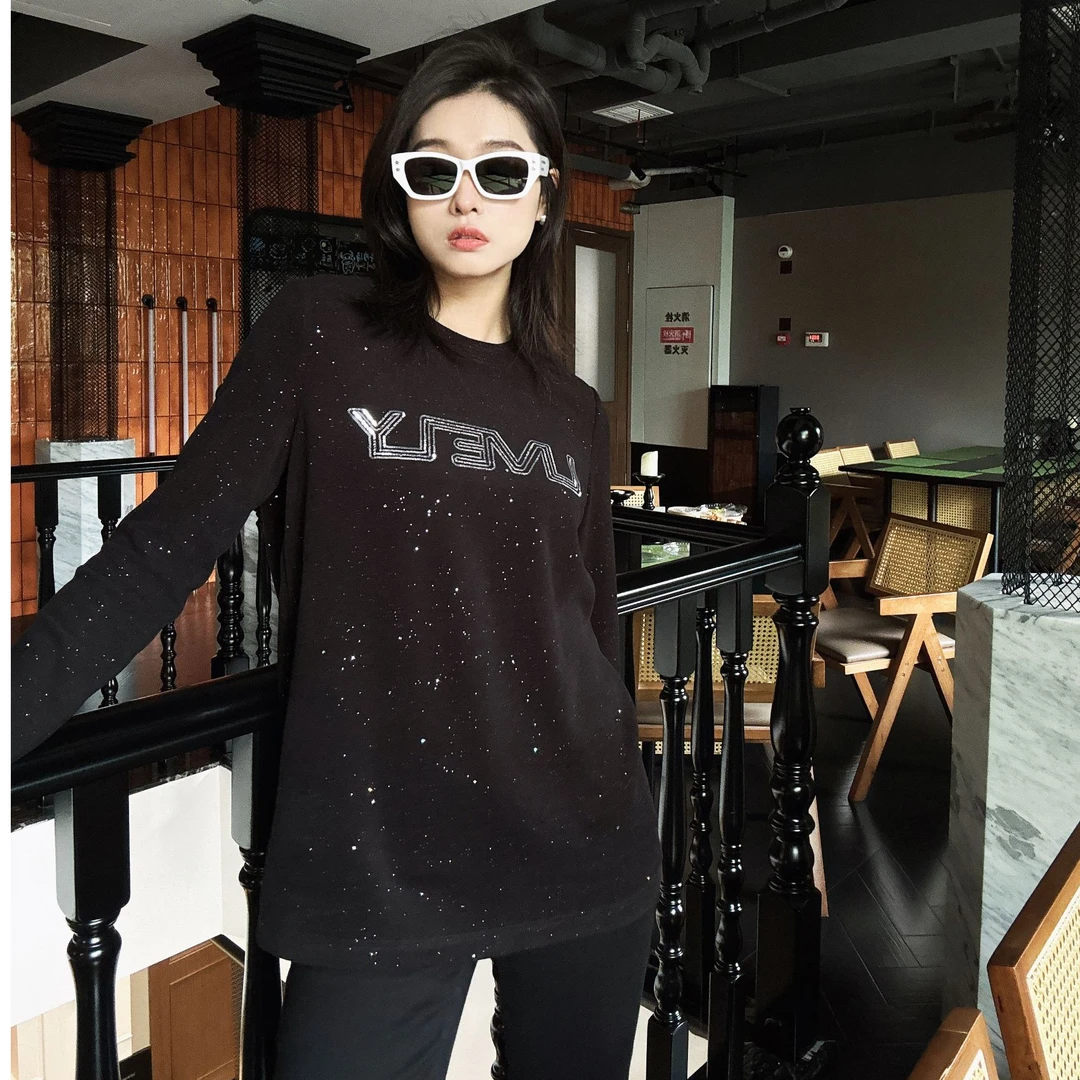俪妍【LIVELY·YAN】24秋冬新款钻石绒上衣37836黑色显瘦星空衫圆领