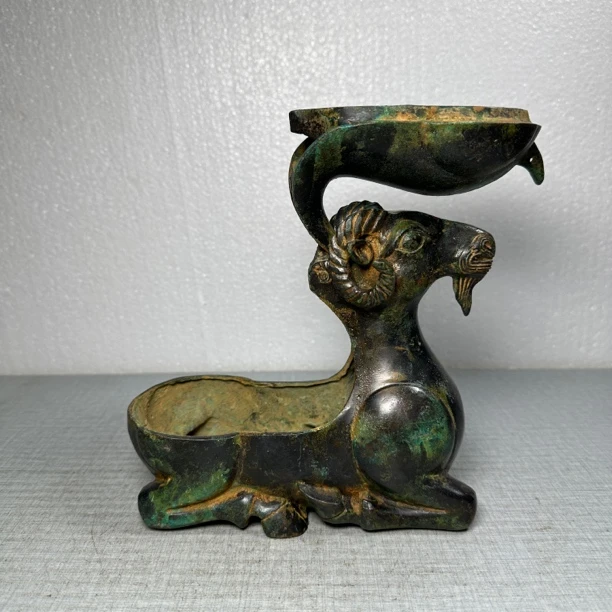 仿古青铜器西汉卧羊铜灯家居装饰古玩博古架工艺品商务礼品赠手礼