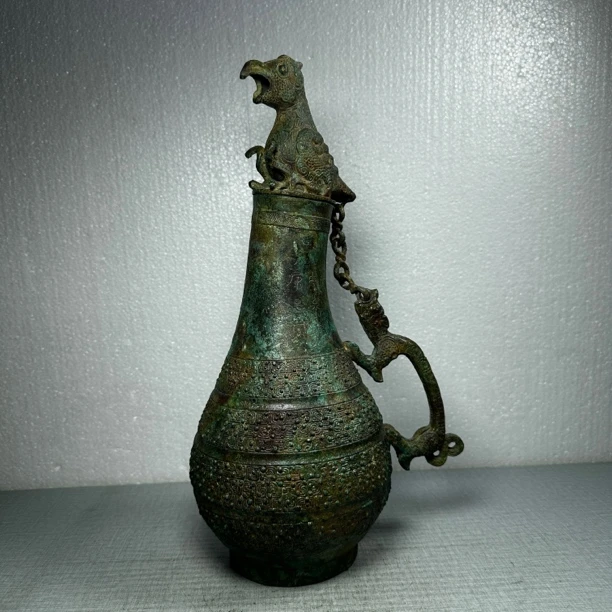 仿古青铜器春秋战国蟠龙纹鸟盖瓠壶盛酒器古玩收藏博古架居家饰品
