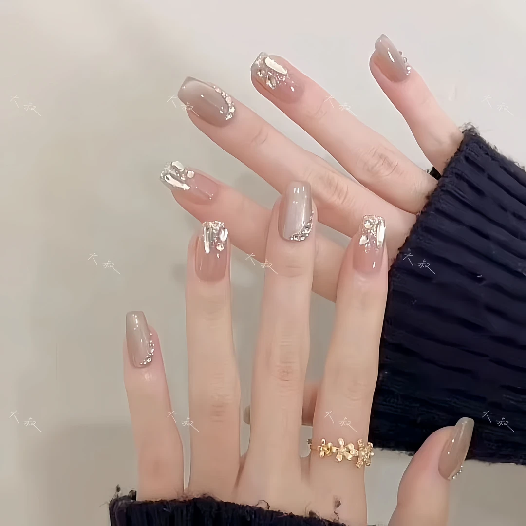 白月光 手工穿戴美甲气质秋冬猫眼K9镶钻轻奢爆款显白可反复使用