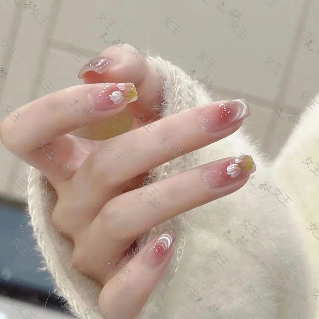 郁金香 纯手工穿戴美甲手绘郁金香腮红冰透猫眼温柔显白可反复用