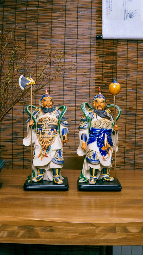 石湾公仔门神尉迟恭秦琼陶瓷摆件家居客厅电视柜玄关乔迁开业摆件