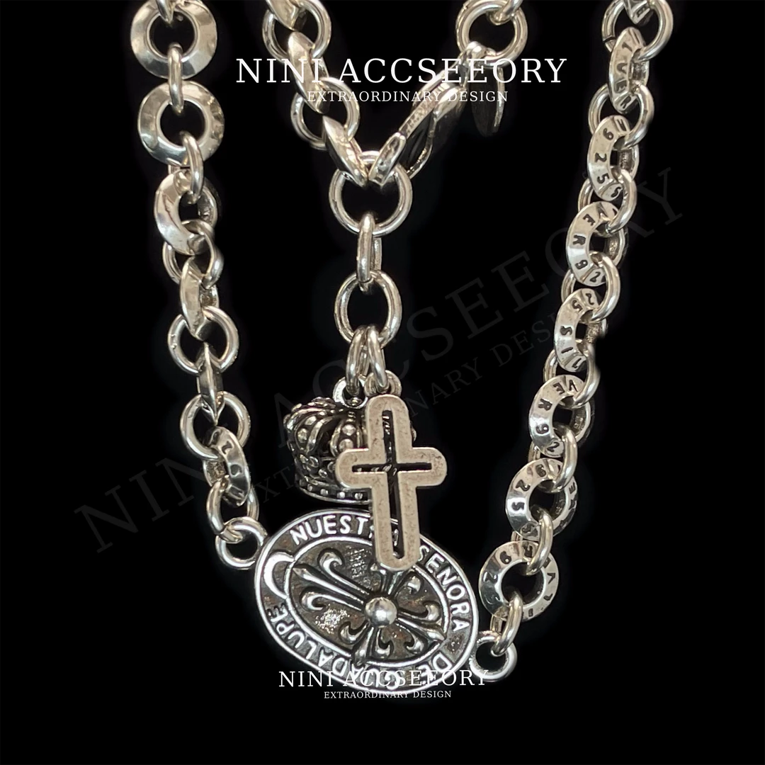 『时尚教母』潮奢小众拽酷十字架圆盘卢达精致手链