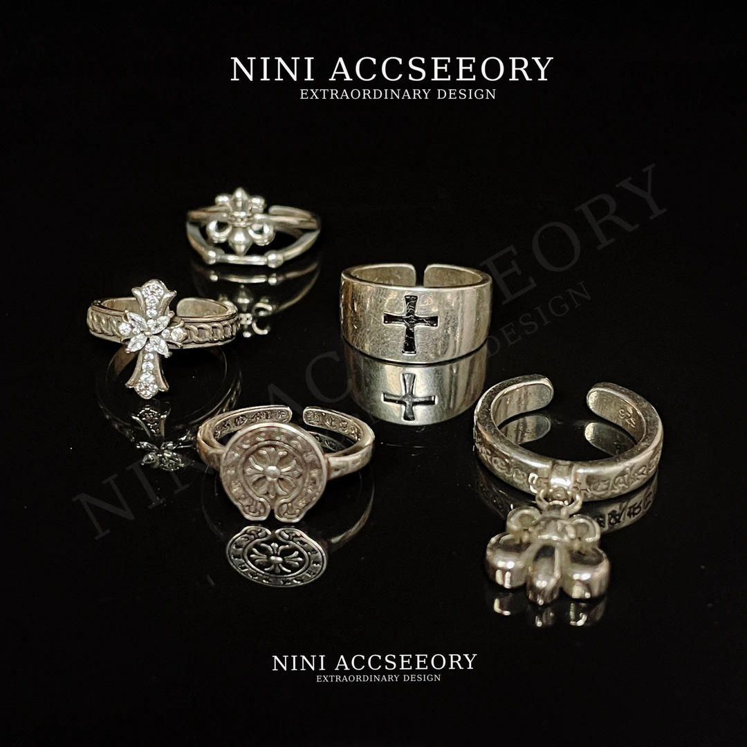 『时尚嘻哈』精致复古马蹄鸾尾花个性十字架圈吊坠戒指