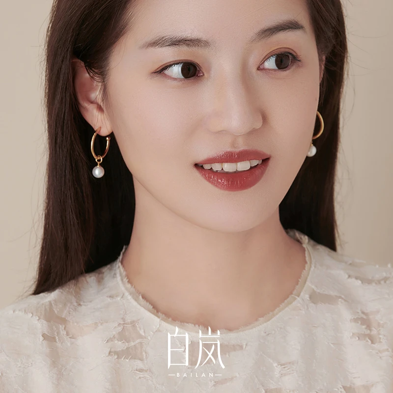 白岚C弧珍珠耳钉925银女新款耳环简约轻奢设计耳饰气质法式ED1995