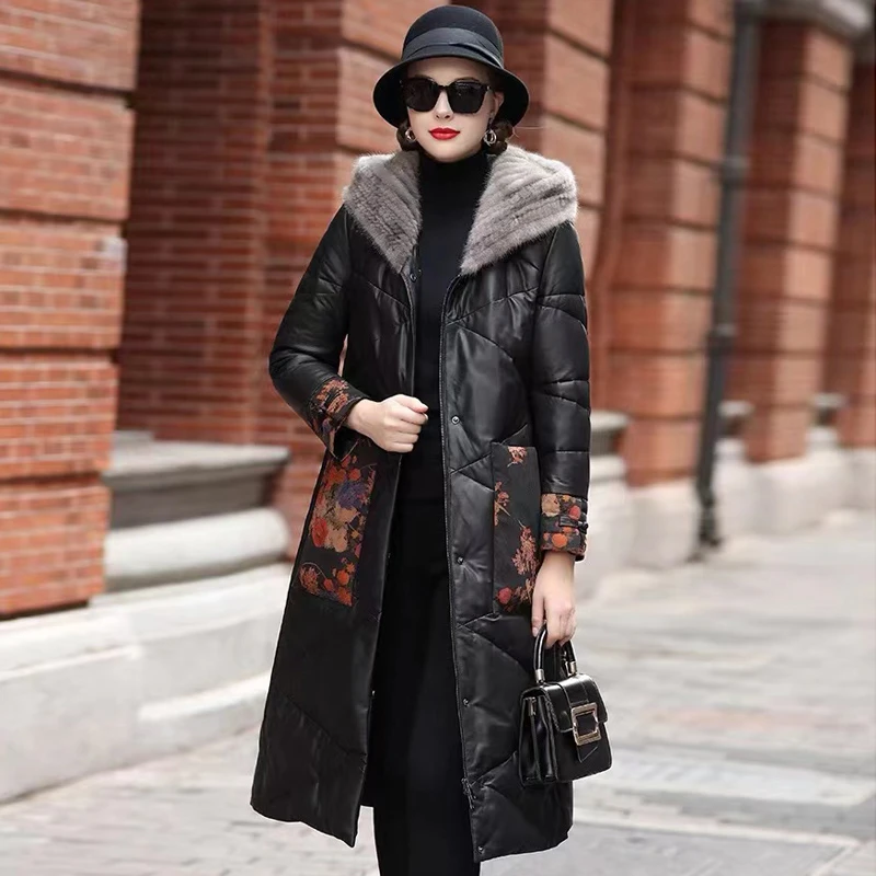 迈宝莉水貂连帽真皮鹅绒服女新款香云纱印花真皮保暖皮衣外套秋冬