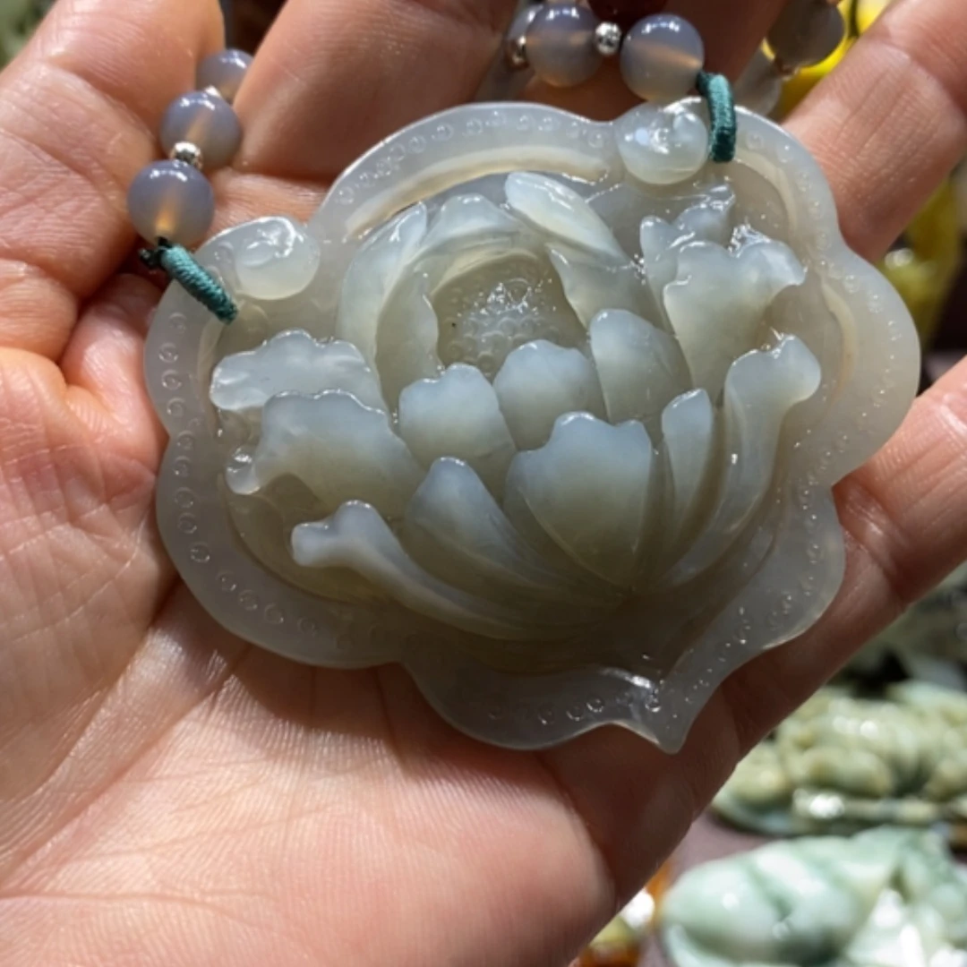 【闪购商品】蛇纹石玉颈饰未镶嵌