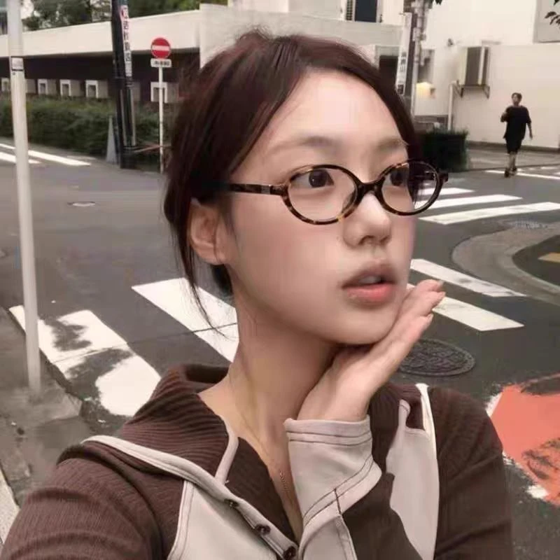 张Y英同款书呆子眼镜豹纹眼镜框椭圆复古