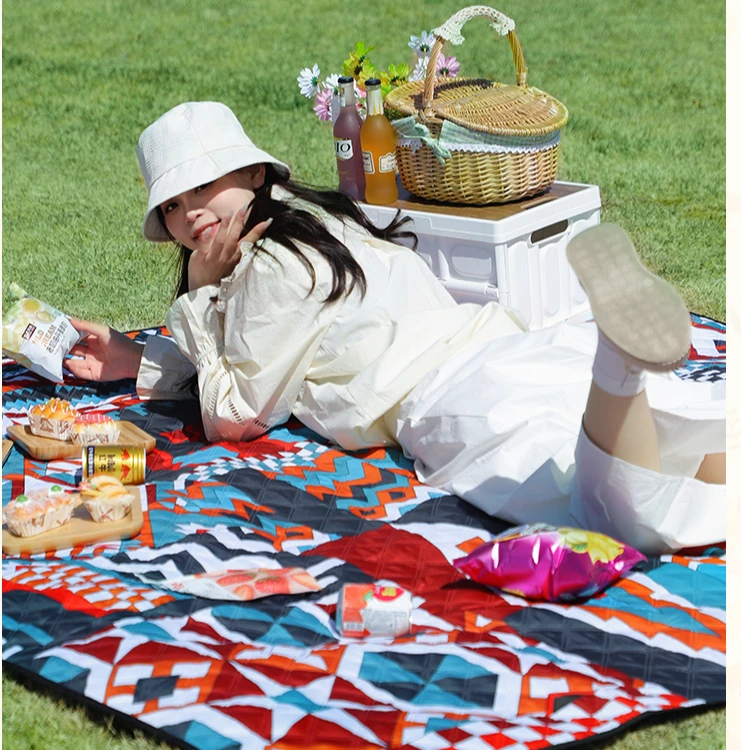 户外露营野餐牛津布防泼水防潮便携加厚地垫春游郊游踏青野营地席