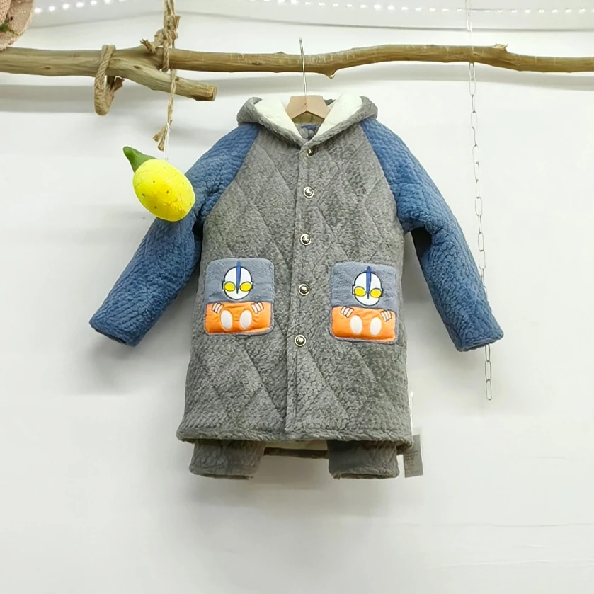 冬季三层保暖夹棉加厚儿童牛奶绒睡衣家居服袍子套装连帽卡通毛绒