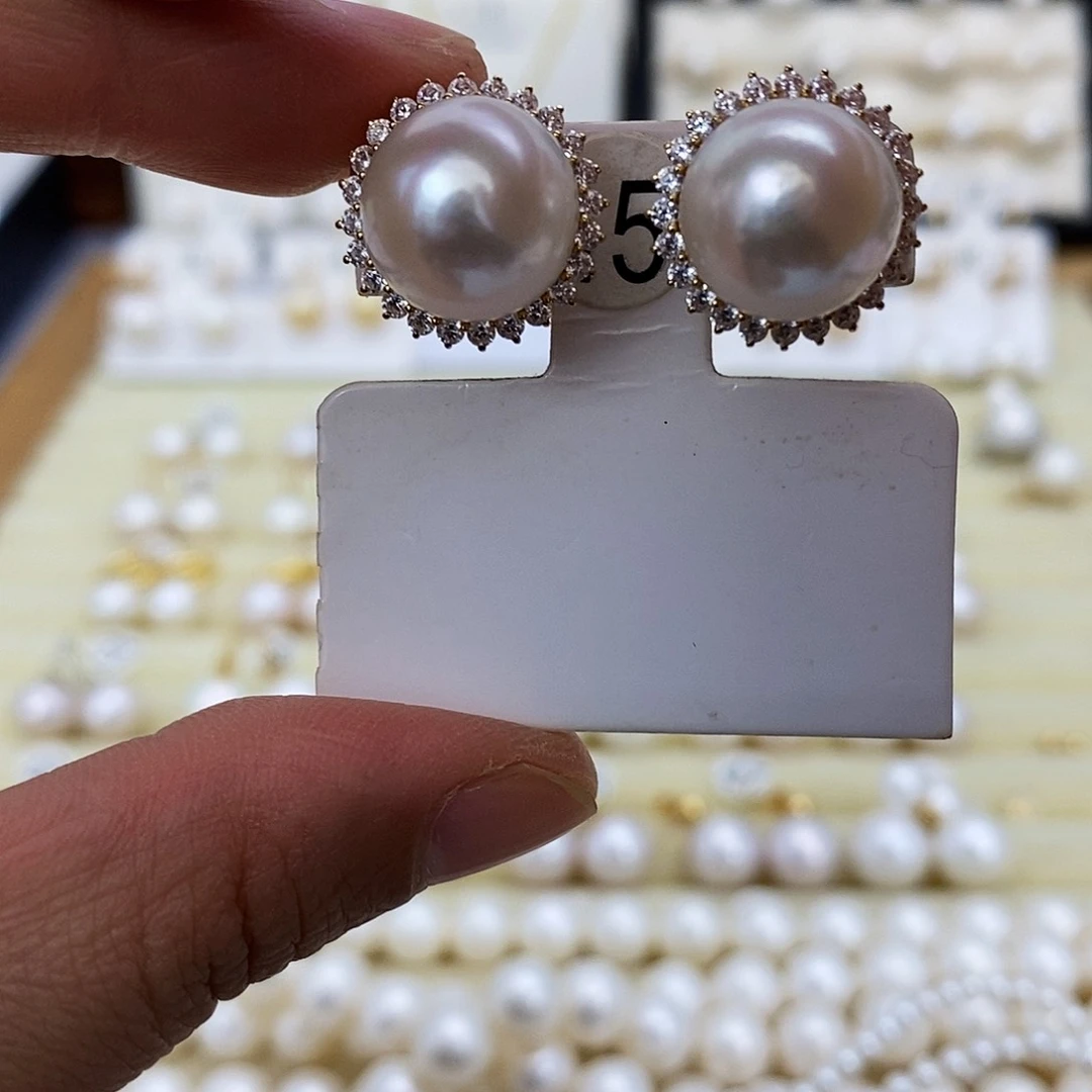 淡水珍珠耳饰18K金镶嵌